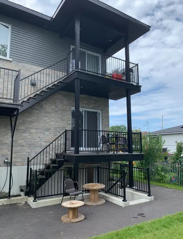 LONGUEUIL SUPER 4 1/2 RENOVE AVEC STATIONNEMENT $1795 DISPO - Photo 4