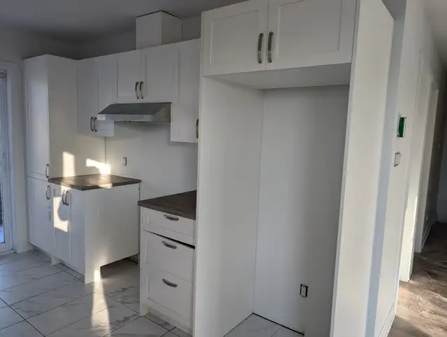 LONGUEUIL SUPER 4 1/2 RENOVE AVEC STATIONNEMENT $1795 DISPO - Photo 11