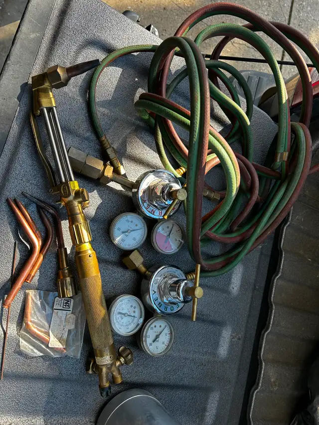 10 GAL. MASTERCRAFT ELECTRIC AIR COMPRESSOR-NEW - Photo 3