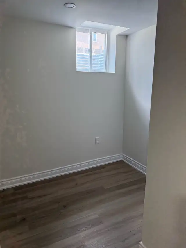 3 Bedroom Basement Apartment Ajax - June 1st - Photo 4