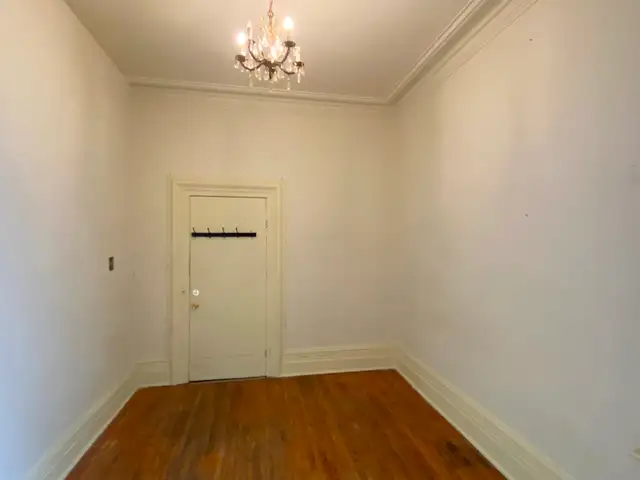 Large Renovated Room for Rent near Kensington Market - Photo 5