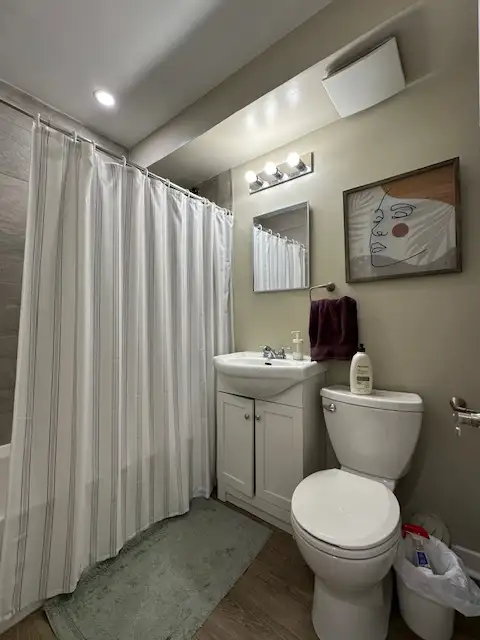 TWO BEDROOM APARTMENT WITH PARKING CLOSE TO DOWNTOWN OTTAWA - Photo 5