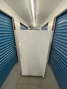FRIDGDAIRE UPRIGHT FREEZER