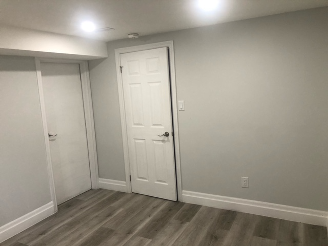 Legal Basement 1 bedroom & 1 washroom For Rent  from June 1st - Photo 3