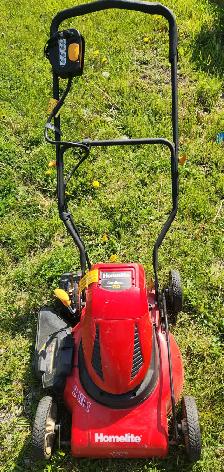 homelite  17' 24volt cordless mower w/ charger 2 in 1