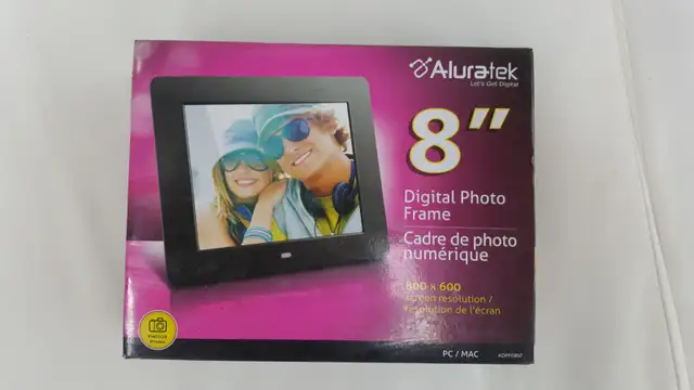 ALURATEC 8' PHOTO FRAME