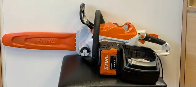 Stihl MSA 80c Electric Chainsaw