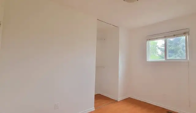 3 Beds 2 Baths Townhouse - Photo 3