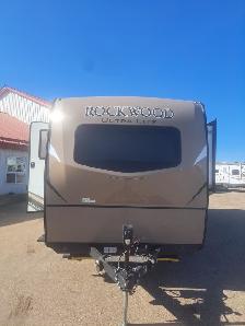 Premium Couples Trailer Rear Living Large Power Awning Clean