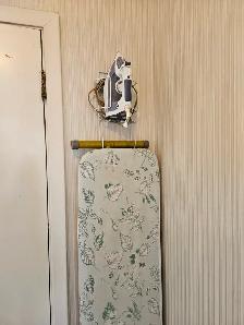 Three bedroom apt flexible lease start date - Photo 8
