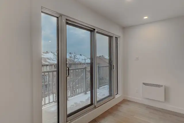 4 1/2 luxueux 2 CAC neuf dans Ahuntsic près du métro Sauvé. - Photo 2