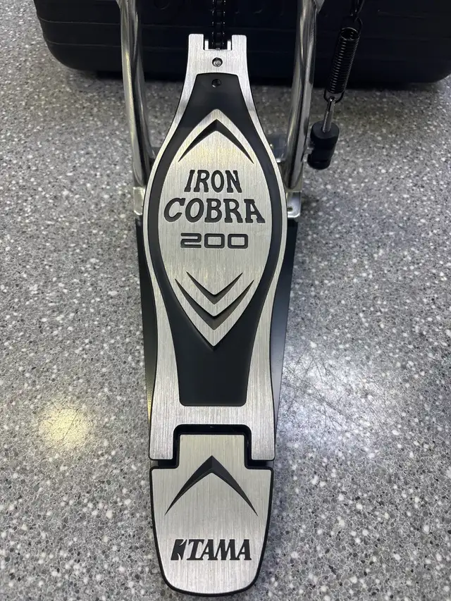 TAMA IRON COBRA 200 BASS PEDAL WITH CASE - Photo 4