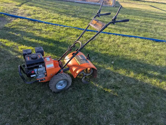 TMG INDUSTRIAL 212cc Gasoline Tiller