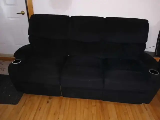 3 seats sofa