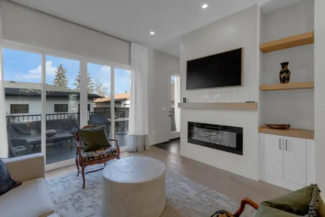 2023 CUSTOM BUILT BOWNESS HOME WITH A LEGAL BASEMENT SUITE - Photo 4