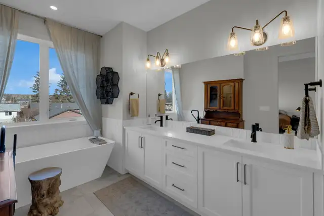 2023 CUSTOM BUILT BOWNESS HOME WITH A LEGAL BASEMENT SUITE - Photo 7