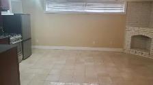 Beautiful basement apartment available. Middle of city. - Photo 3