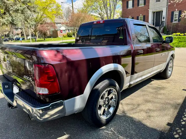 2012 Dodge Ram Laramie fully loaded 4x4 5.7 - Photo 6