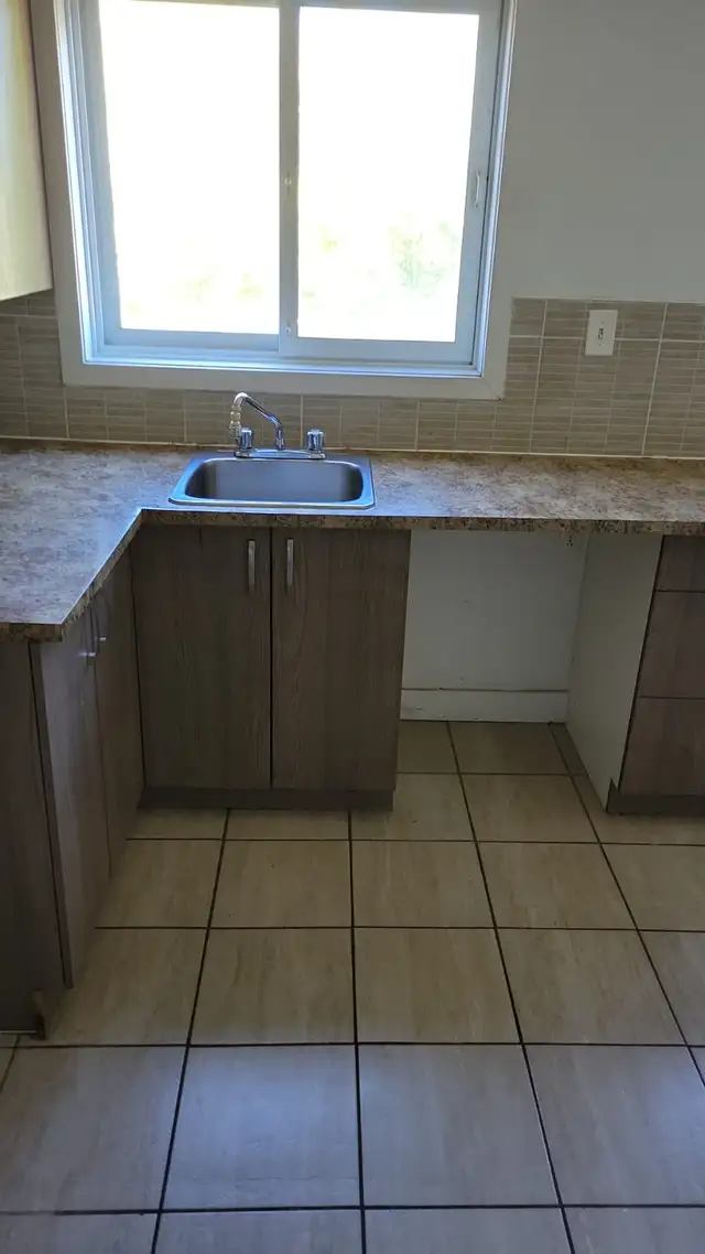 Beau 4 1/2 à louer à la Prairie - Photo 7