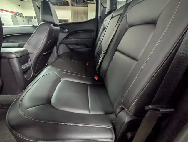 2017 Chevrolet Colorado 4WD ZR2 WITH LEATHER! - Photo 10