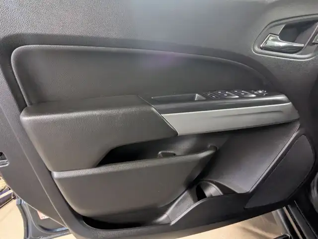 2017 Chevrolet Colorado 4WD ZR2 WITH LEATHER! - Photo 13