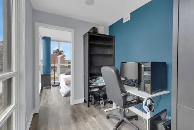 UPDATED 2 BED   DEN 2 BATH DOWNTOWN CALGARY BELTLINE CONDO - Photo 7