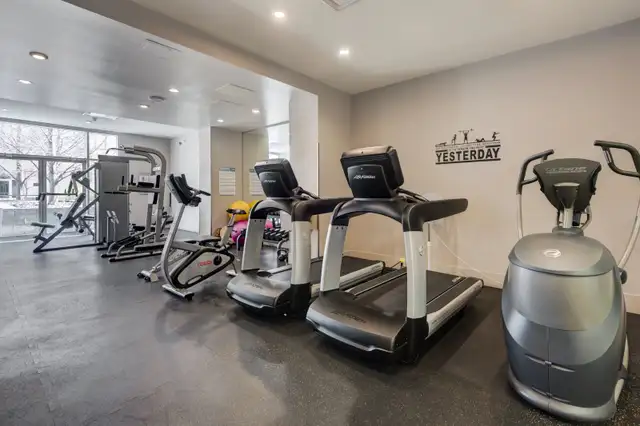UPDATED 2 BED   DEN 2 BATH DOWNTOWN CALGARY BELTLINE CONDO - Photo 10