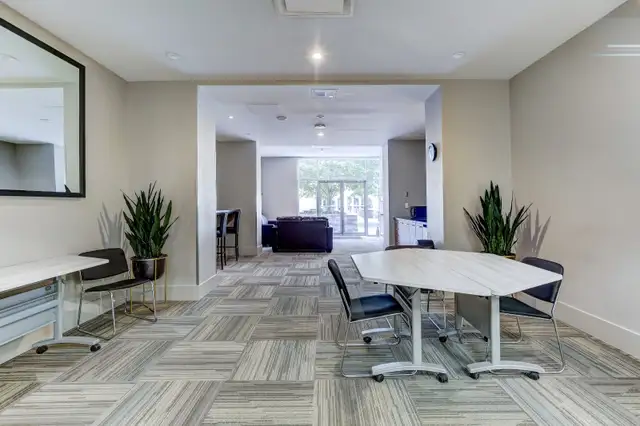 UPDATED 2 BED   DEN 2 BATH DOWNTOWN CALGARY BELTLINE CONDO - Photo 11
