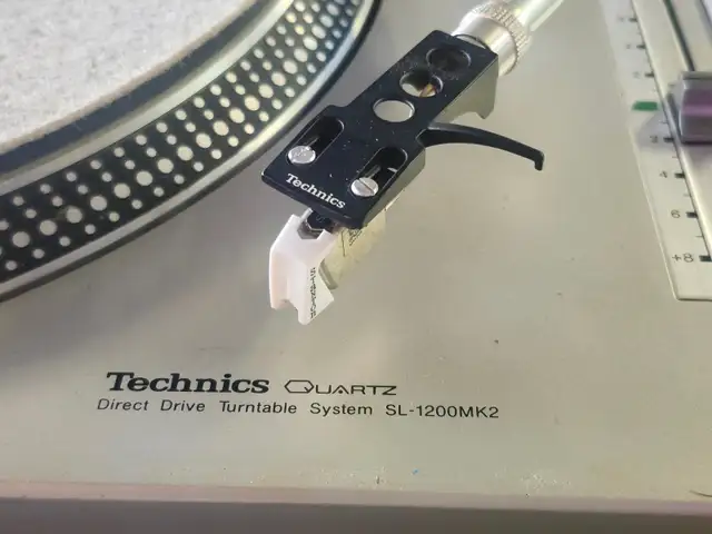 Technics SL-100MK2 Turntable System (#19095) - Photo 5