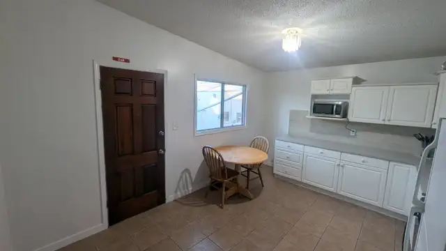 700-735- rooms for rent innercity - Photo 2