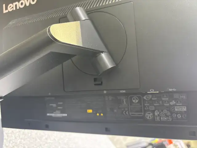 Lenovo T22V-10 Monitor - Photo 3