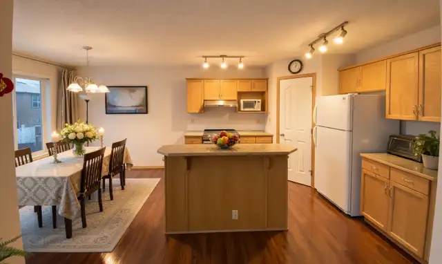 3bedroom 2.5 bathroom single house in Bridlewood - Photo 2