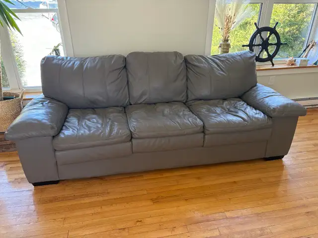 bonded leather coach for sale