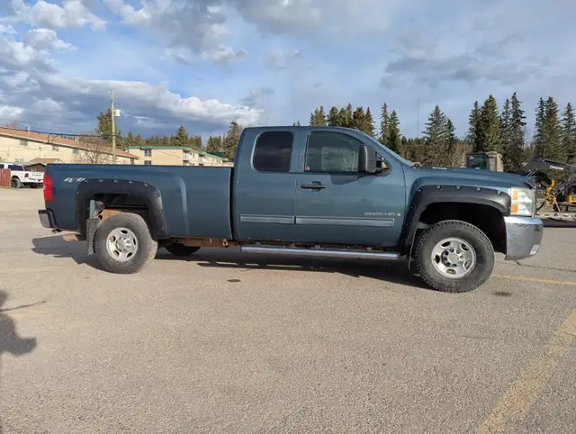 2009 Chev 2500HD - fantastic mechanical! - Photo 3