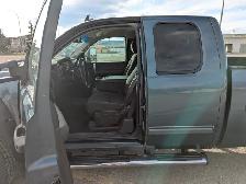 2009 Chev 2500HD - fantastic mechanical! - Photo 4