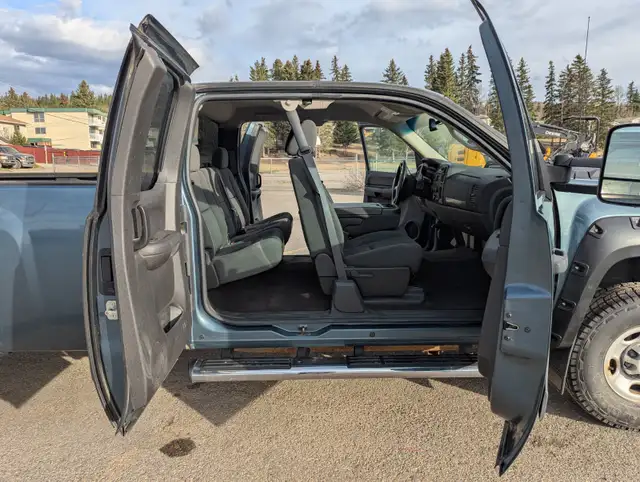 2009 Chev 2500HD - fantastic mechanical! - Photo 7