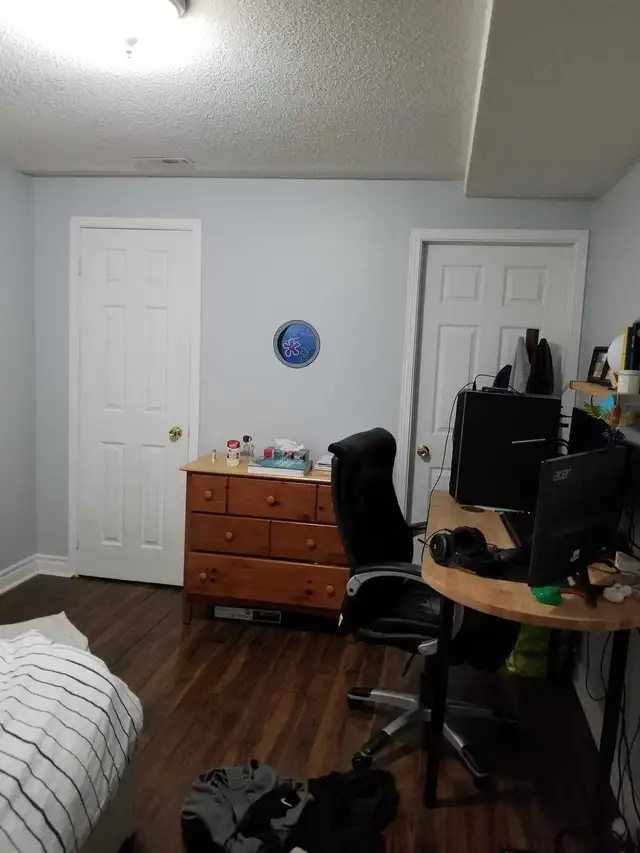 ONE BEDROOM BASEMENT APT. FOR RENT - Photo 5
