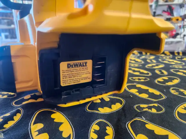 DeWalt DCC620 Cordless Brushless 12-inch Chainsaw (#19116) - Photo 5