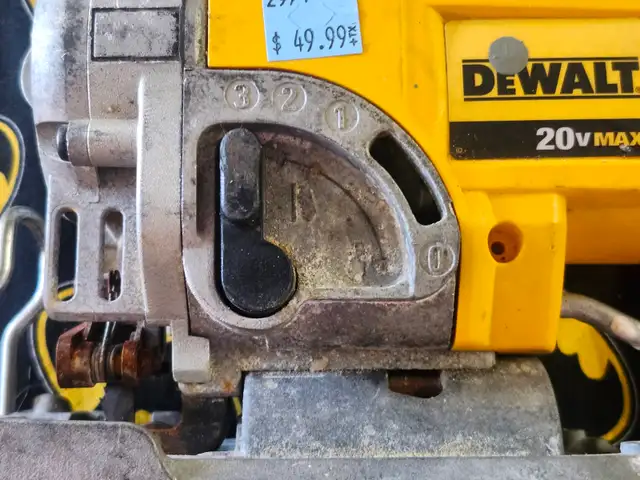 DeWalt (2017) DCS331 Cordless Var. Speed Jig Saw (#2971) - Photo 6