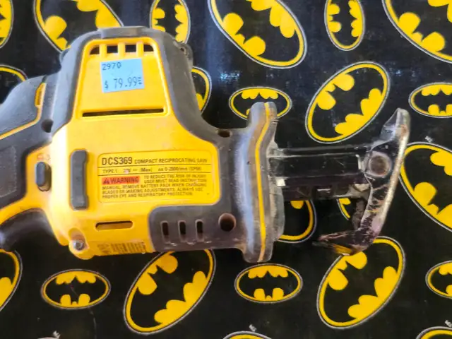 DeWalt DCS369 Compact Cordless Brushless Recip Saw(#2970) - Photo 2
