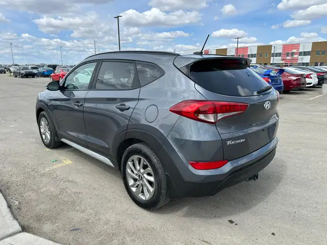 2017 Hyundai Tucson SE AWD | Back Cam, Pan. Sunroof, Bluetooth - Photo 5