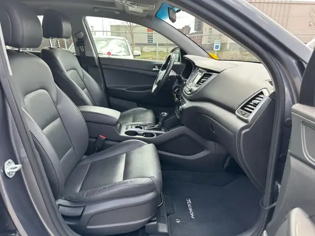 2017 Hyundai Tucson SE AWD | Back Cam, Pan. Sunroof, Bluetooth - Photo 7