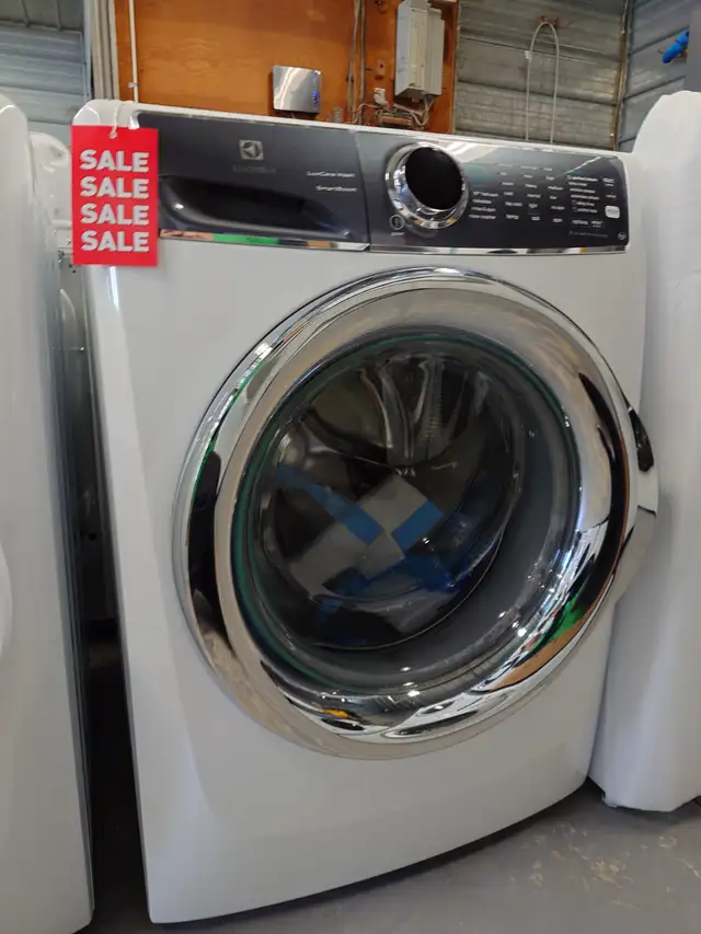 Electrolux '27' White Front Load Washer on Sale‼️ - Photo 2