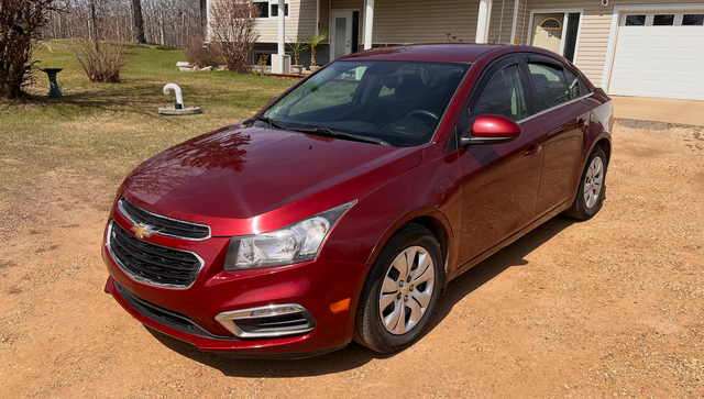 2015 Chevrolet Cruze – Low KM – Clean & Reliable – $6,400
