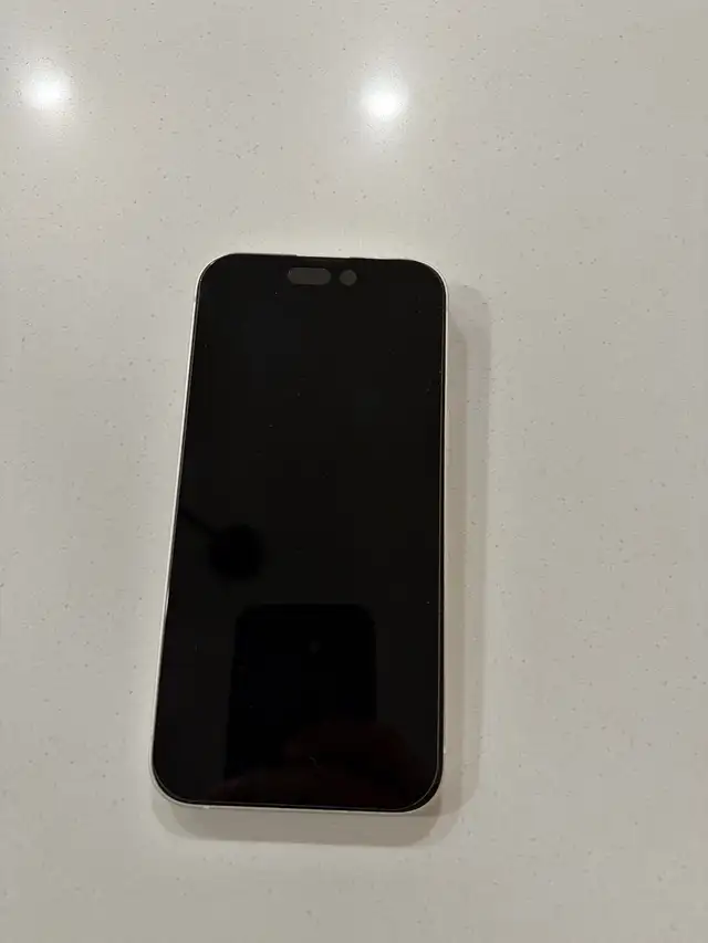 Iphone 14 - Photo 2