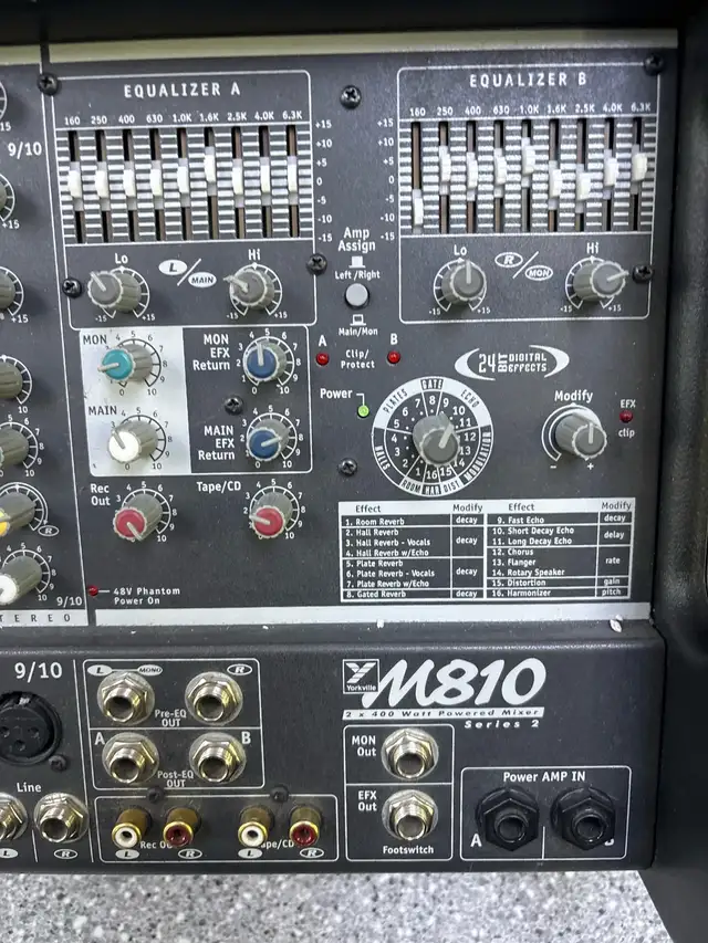Yorkville M810 800 Watt 10 Channel Mixer - Photo 2
