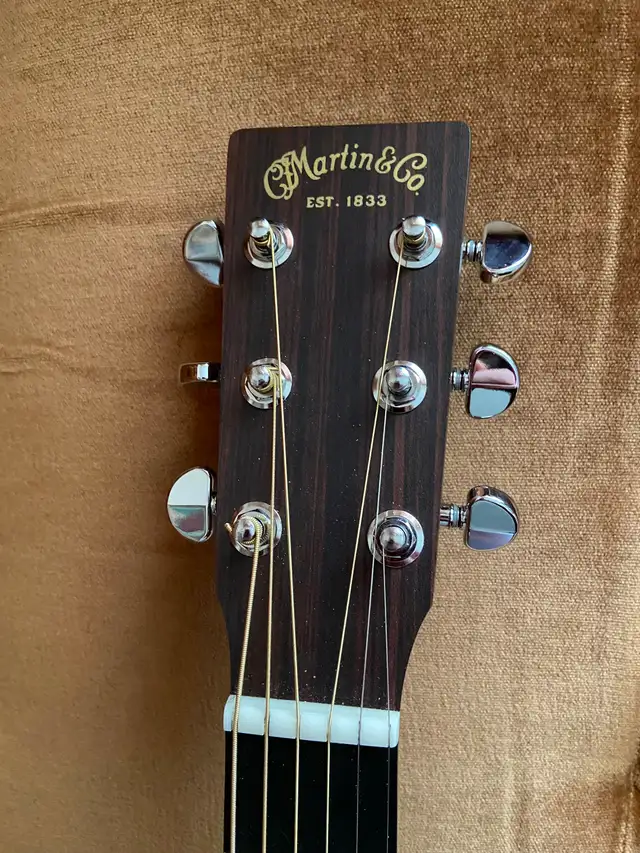 TAYLOR 320 All SOLID MohaganyAcoustic Guitar with CASE - Photo 6