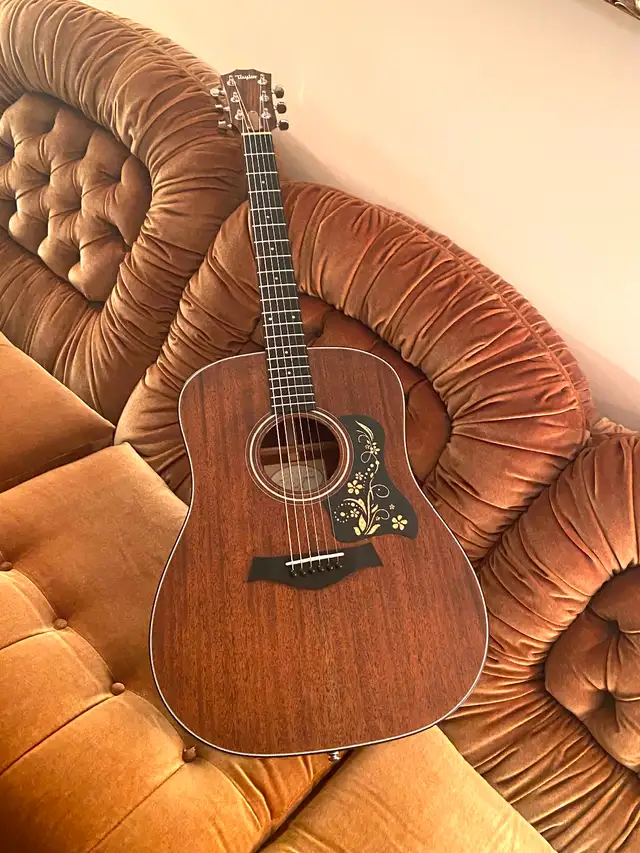 TAYLOR 320 All SOLID MohaganyAcoustic Guitar with CASE - Photo 9