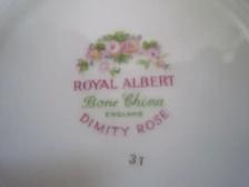 Royal Albert DIMITY ROSE fine bone china set for 12 - Photo 3