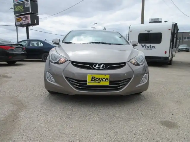 2013 Hyundai Elantra Limited w/Navi - Photo 2